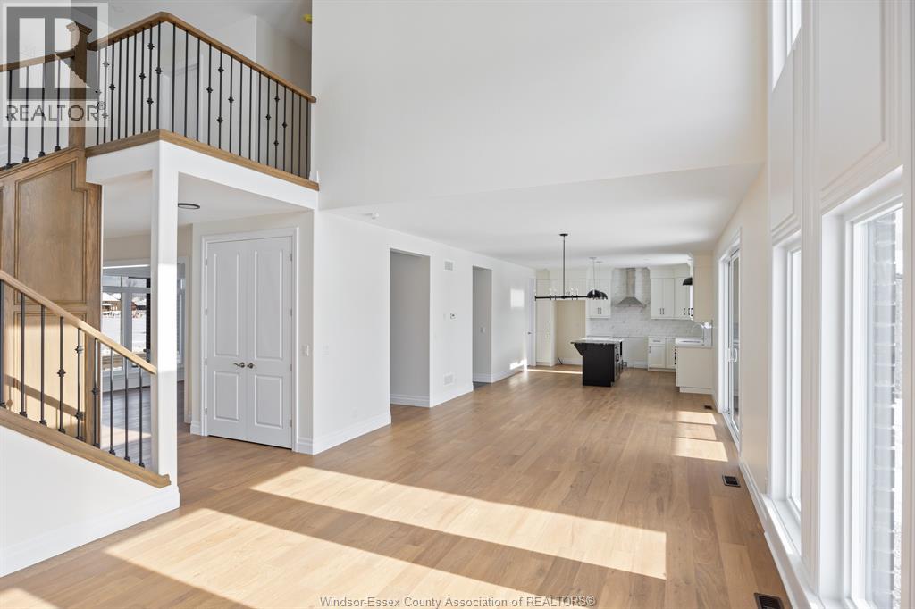 569 Holburn Street, Windsor, Ontario  N8X 0A3 - Photo 9 - 26002089