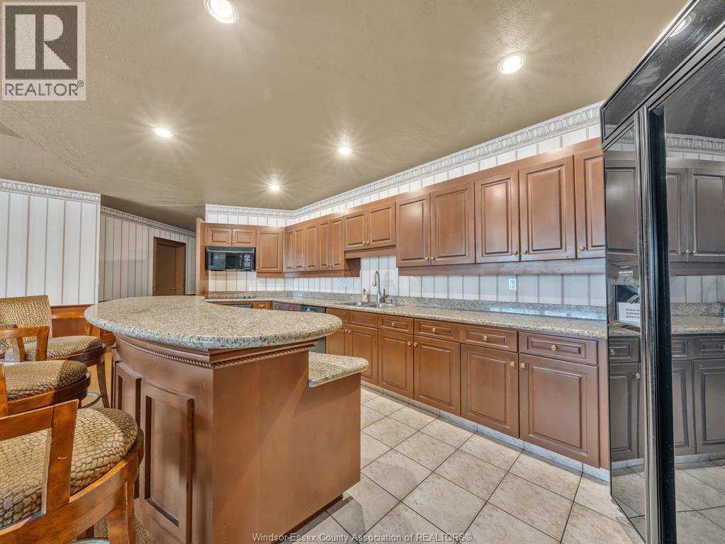 4955 Riverside Drive Unit# 202, Windsor, Ontario  N8Y 5A3 - Photo 38 - 26002083