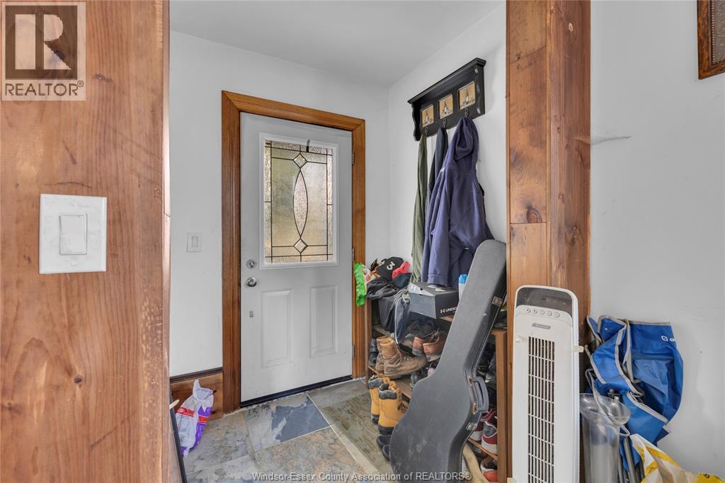 304 Langlois Avenue, Windsor, Ontario  N9A 2G1 - Photo 8 - 26002033