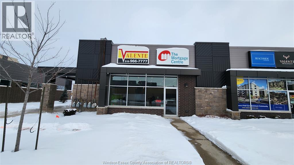 18 Amy Croft Drive Unit# 1, Lakeshore, Ontario  N9K 0A1 - Photo 3 - 26002197