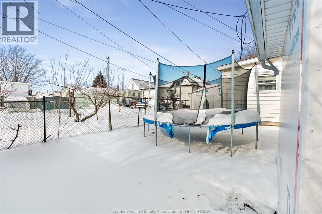 33 Victoria Avenue North, Leamington, Ontario  N8H 2V8 - Photo 37 - 26002221