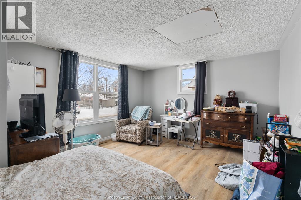 33 Victoria Avenue North, Leamington, Ontario  N8H 2V8 - Photo 9 - 26002221