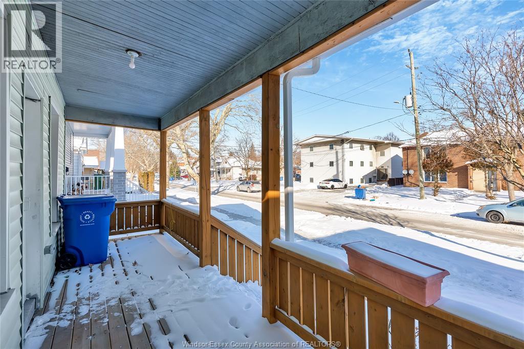 651 Brock Street, Windsor, Ontario  N9C 2T1 - Photo 3 - 26002321