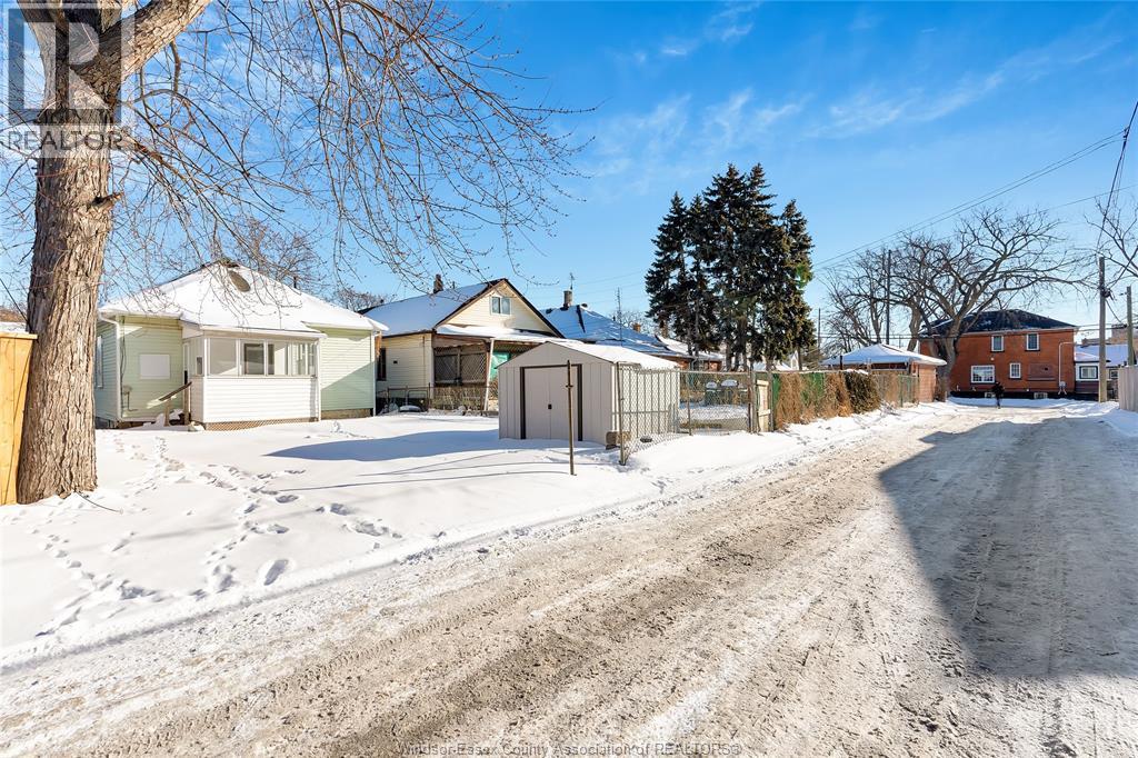 651 Brock Street, Windsor, Ontario  N9C 2T1 - Photo 30 - 26002321