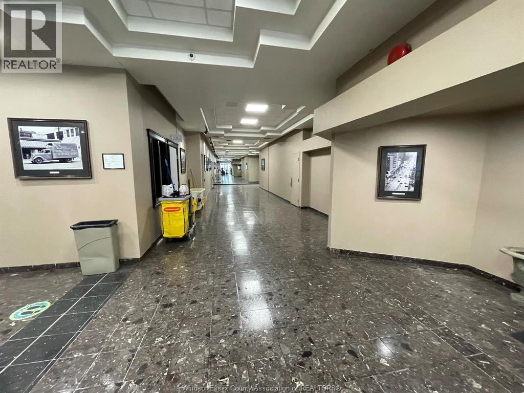 500 Ouellette Avenue, Windsor, Ontario  N9A 1B7 - Photo 2 - 26002047