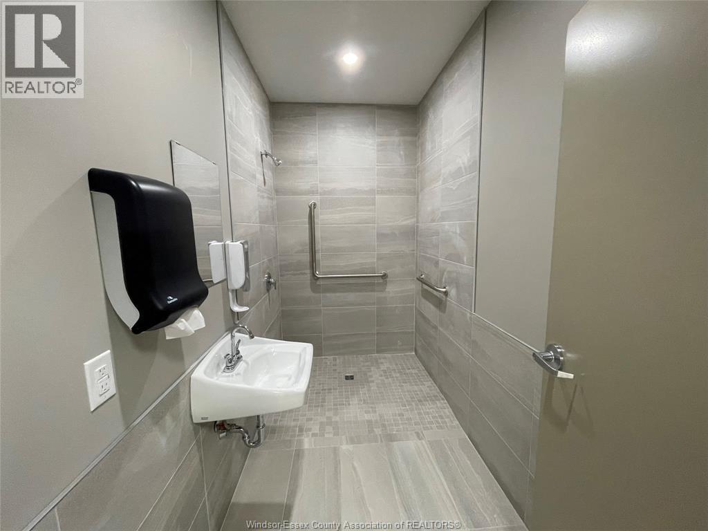 500 Ouellette Avenue, Windsor, Ontario  N9A 1B7 - Photo 22 - 26002047