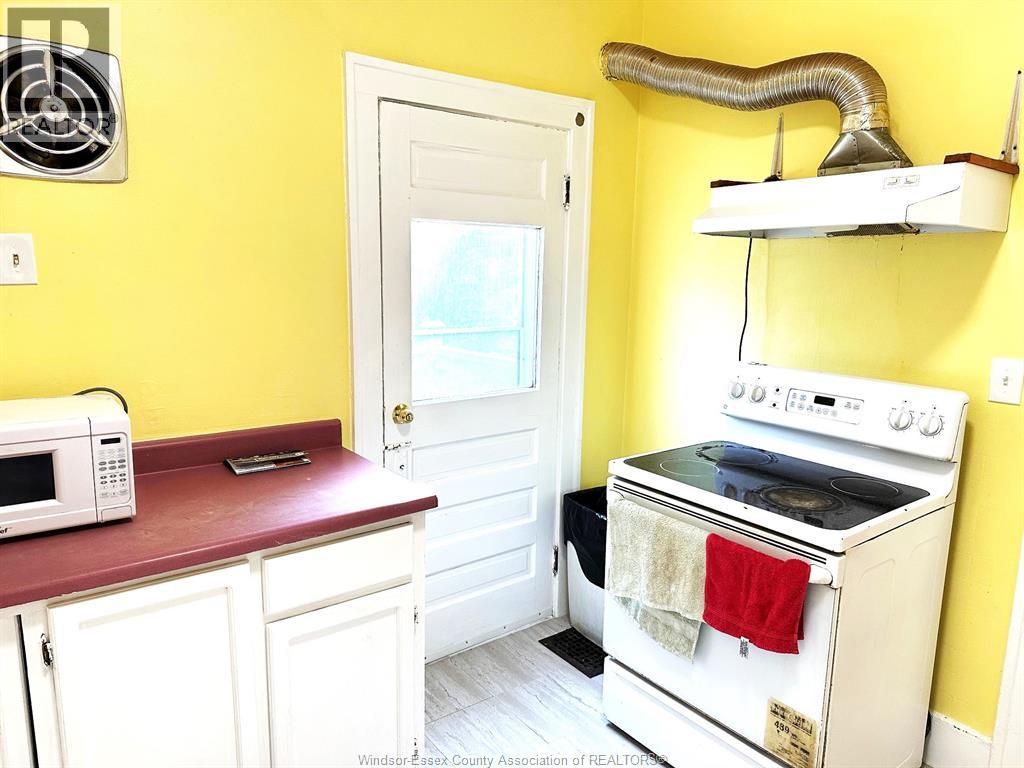 726 Partington, Windsor, Ontario  N9B 2N7 - Photo 10 - 26002380