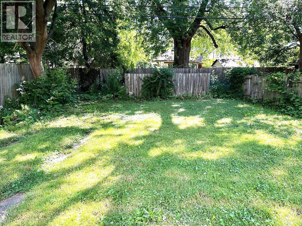 726 Partington, Windsor, Ontario  N9B 2N7 - Photo 30 - 26002380