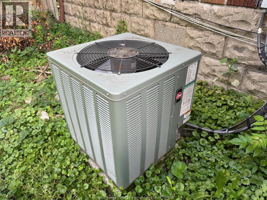 726 Partington, Windsor, Ontario  N9B 2N7 - Photo 34 - 26002380