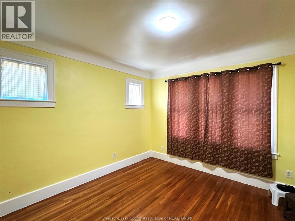 726 Partington, Windsor, Ontario  N9B 2N7 - Photo 6 - 26002380