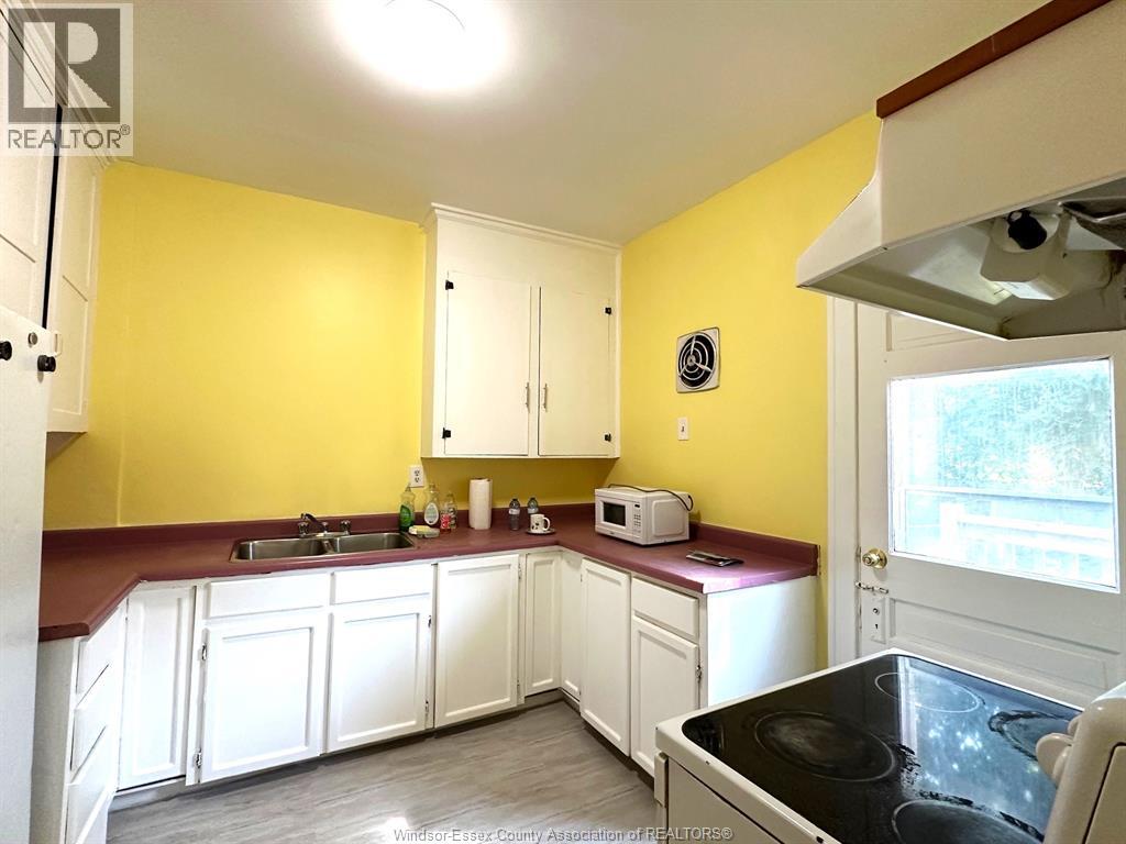 726 Partington, Windsor, Ontario  N9B 2N7 - Photo 9 - 26002380