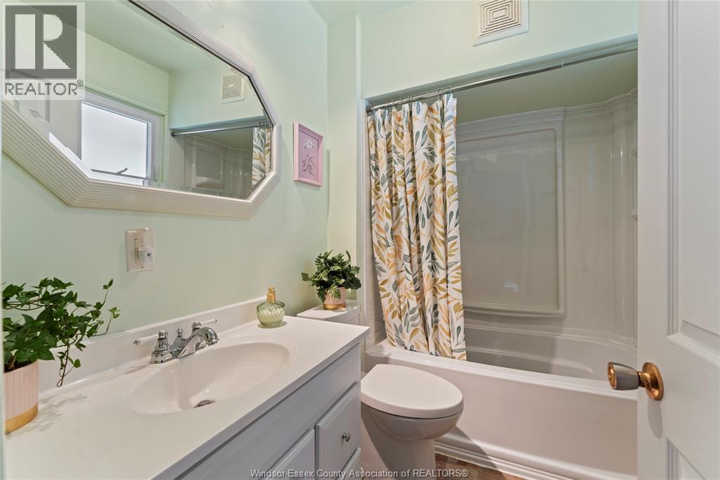 29 Whitwam Avenue, Leamington, Ontario  N8H 2P5 - Photo 16 - 26002376