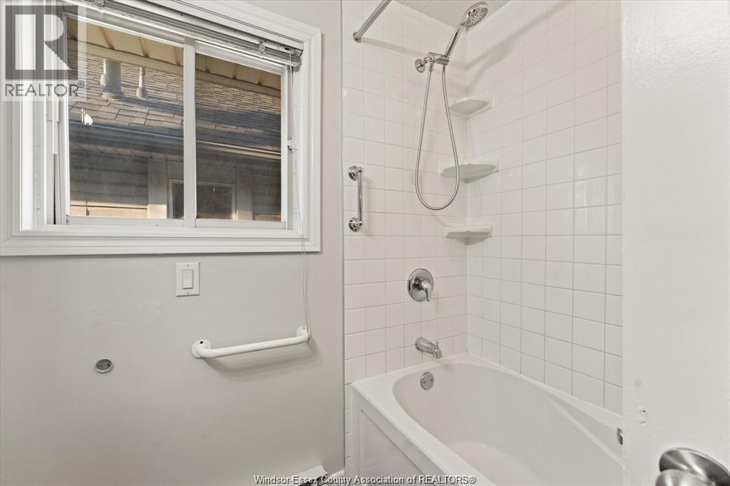 1374 Pelissier Street, Windsor, Ontario  N8X 1M5 - Photo 18 - 26002336
