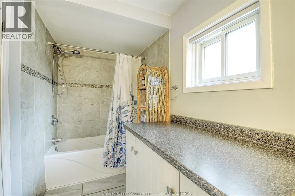 1143 Langlois, Windsor, Ontario  N8X 3L3 - Photo 11 - 26002526