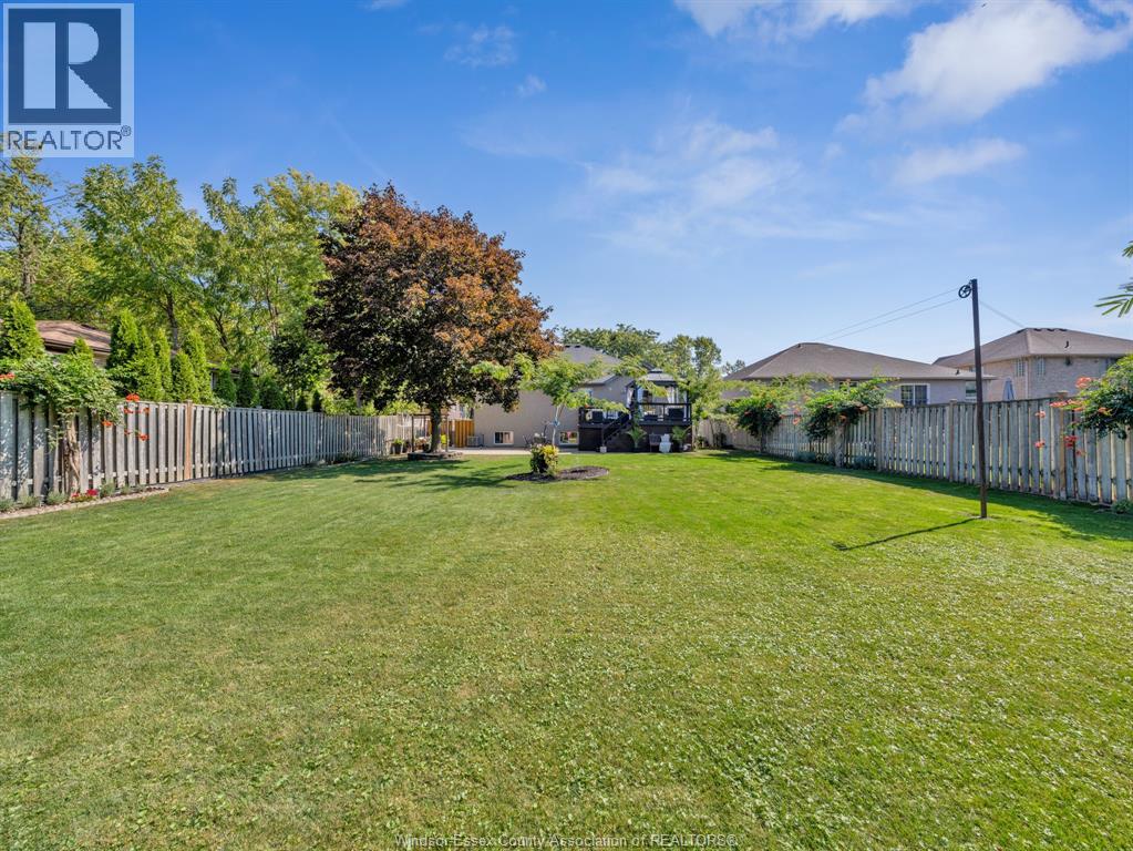 3157 Robinet, Windsor, Ontario  N8R 1P7 - Photo 15 - 26002541