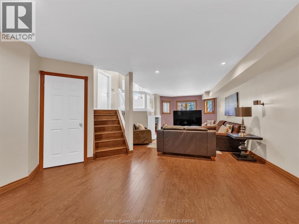 3157 Robinet, Windsor, Ontario  N8R 1P7 - Photo 45 - 26002541