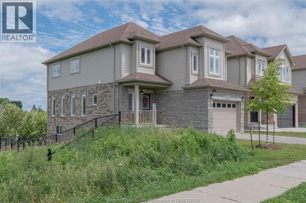 229 Macalister Boulevard, Guelph, Ontario  N1G 0G8 - Photo 5 - 26002613