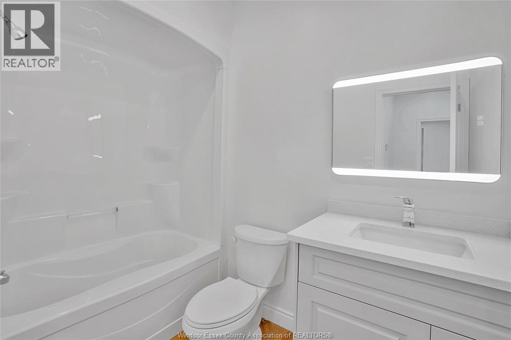 720 Grand Marais East Unit# Upper, Windsor, Ontario  N8X 3H8 - Photo 16 - 26002611