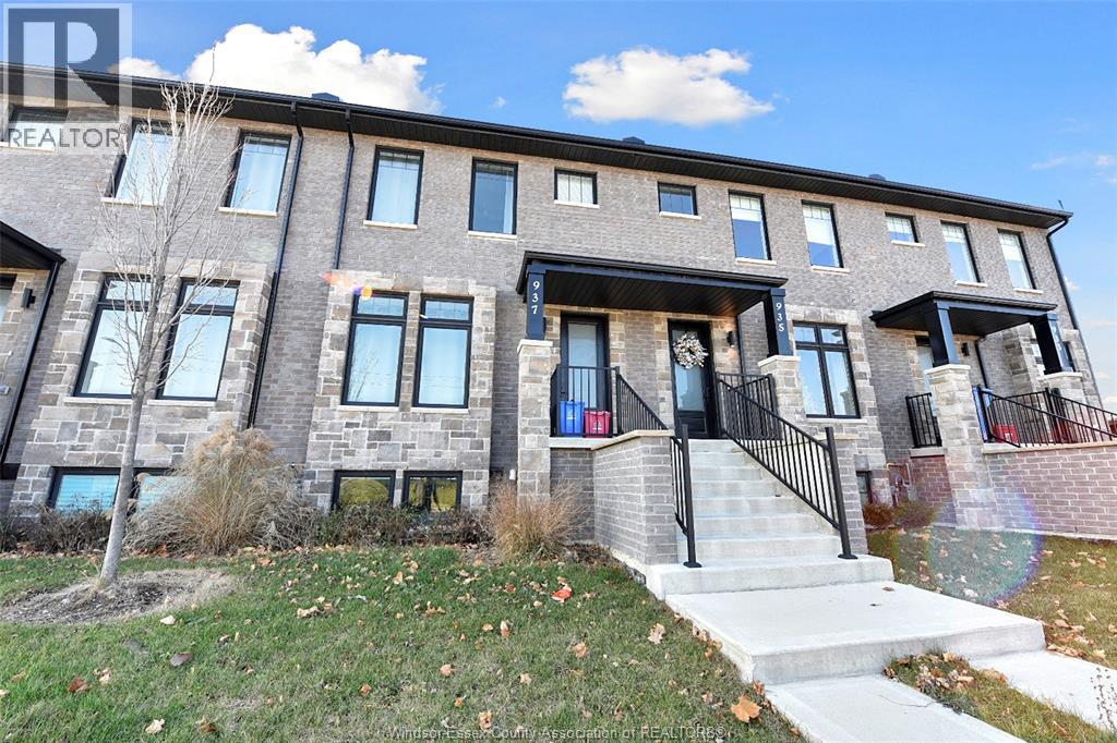 955 Walker Road, Windsor, Ontario  N8Y 2N6 - Photo 1 - 26002671