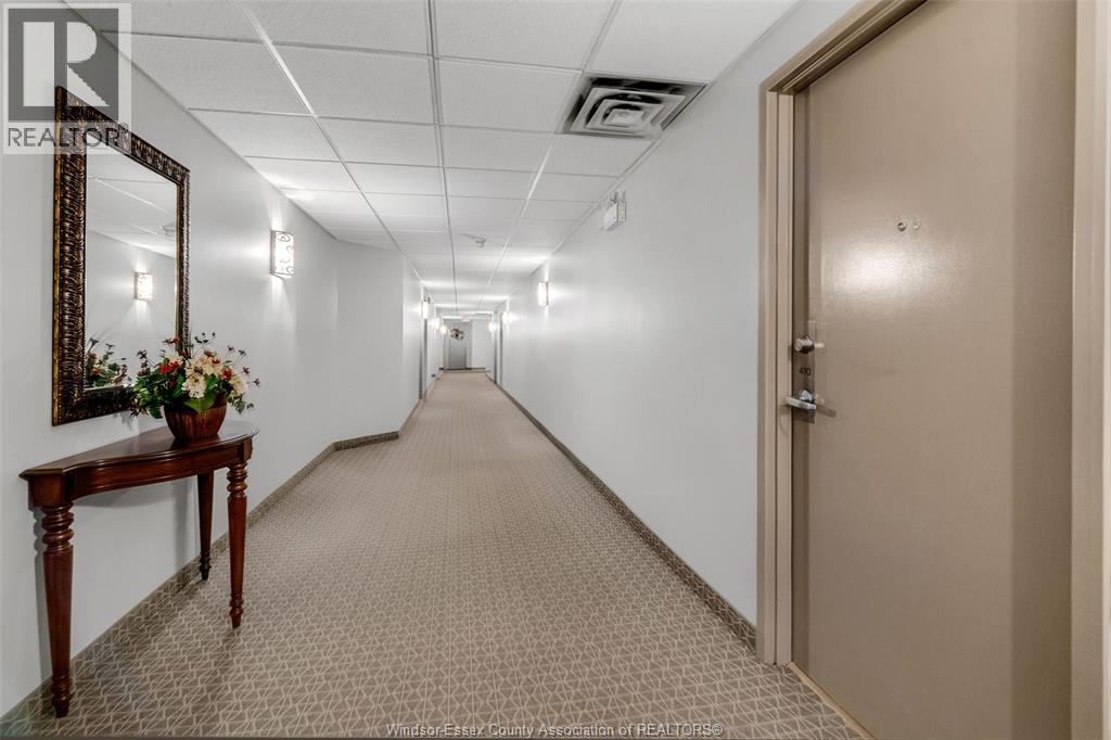 200 Manning Unit# 410, Tecumseh, Ontario  N8N 0A8 - Photo 2 - 26002691