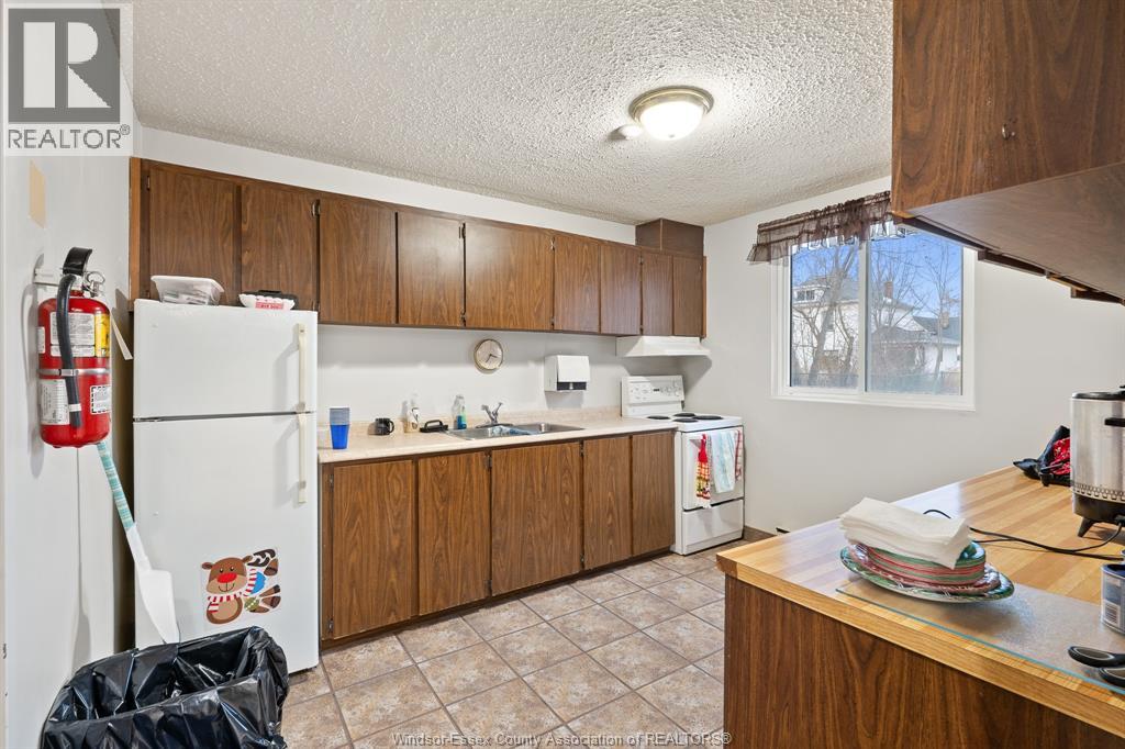 120 Pickering Unit# 205, Amherstburg, Ontario  N9V 3N3 - Photo 33 - 26002714