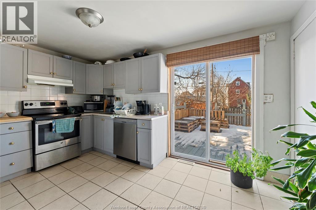 977 Gladstone, Windsor, Ontario  N9A 2R5 - Photo 18 - 26002720