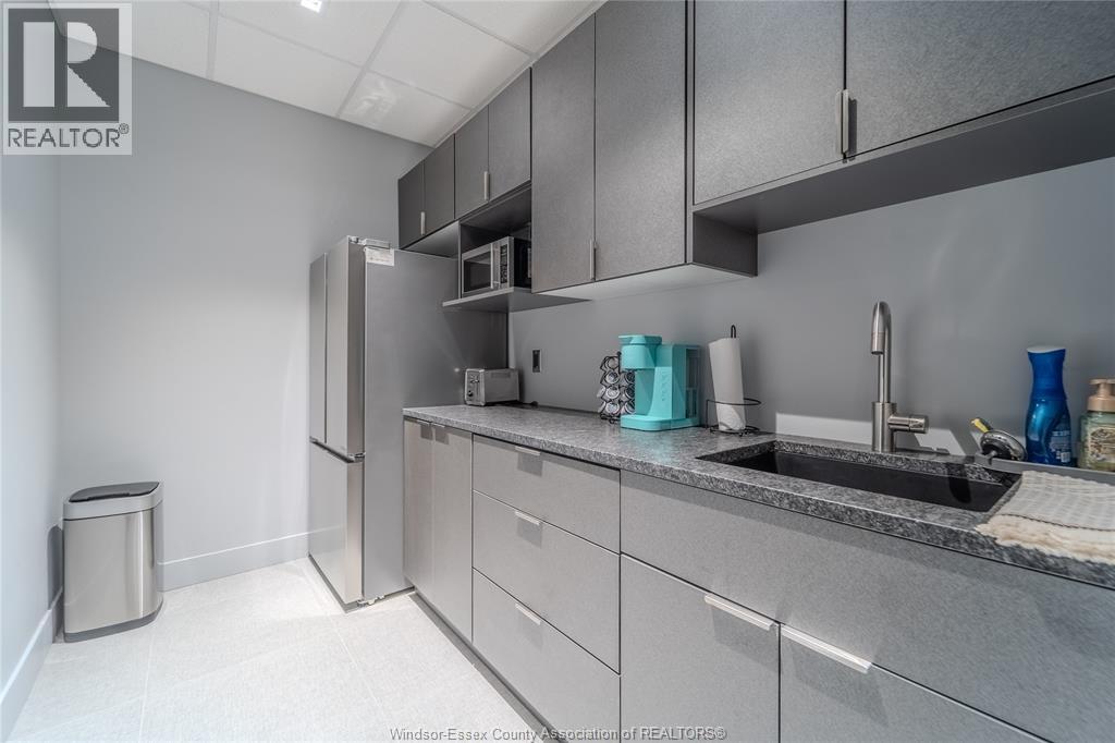 4510 Rhodes Drive, Windsor, Ontario  N8W 5K5 - Photo 12 - 26002523