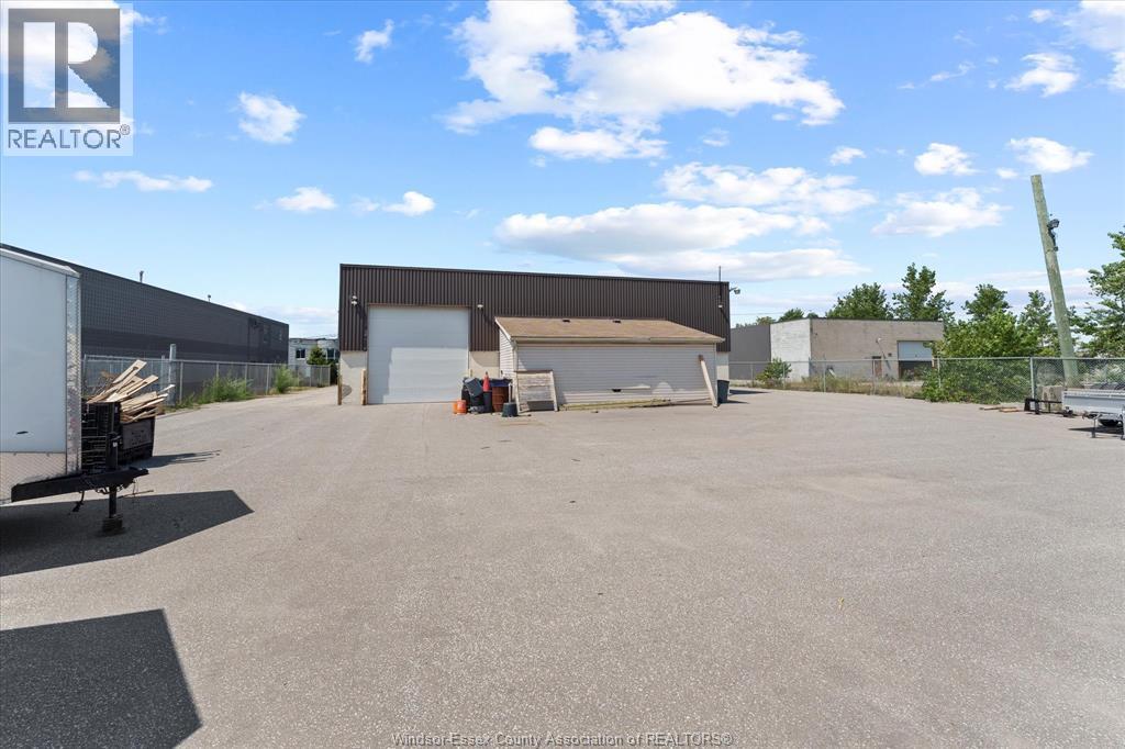 5230 Burke Street, Tecumseh, Ontario  N9A 6J3 - Photo 33 - 26002733