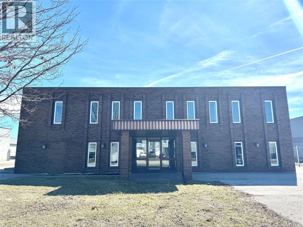 5230 Burke Street, Tecumseh, Ontario  N9A 6J3 - Photo 2 - 26002735