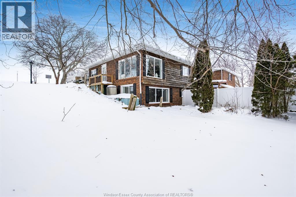 1838 Seacliff DRIVE, Kingsville, Ontario