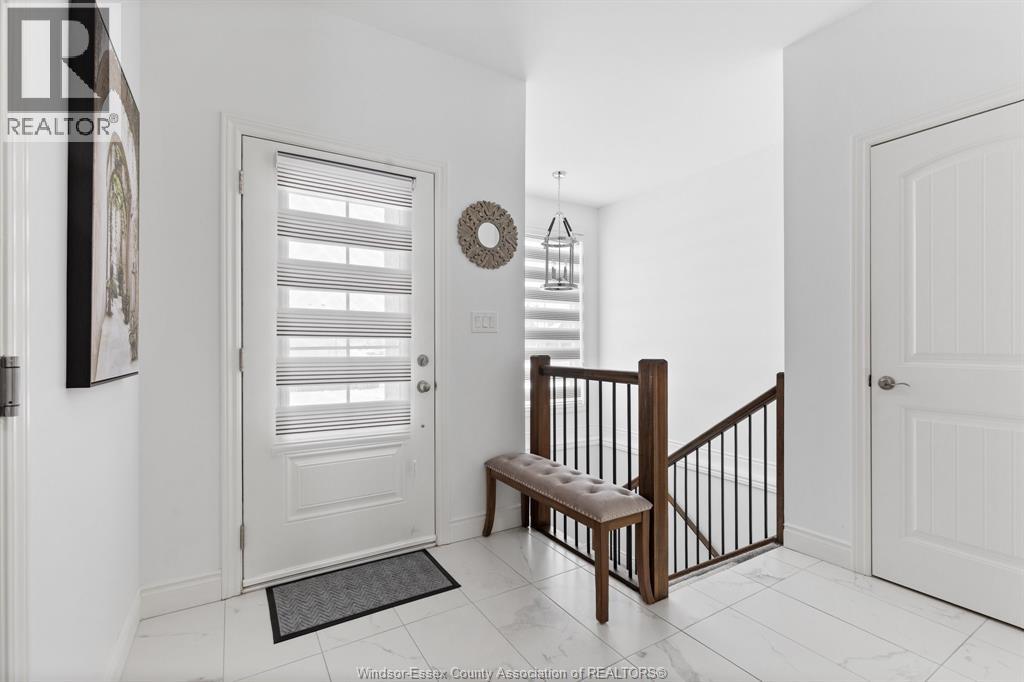 230 Mclellan Avenue, Amherstburg, Ontario  N9V 0H1 - Photo 2 - 26002819