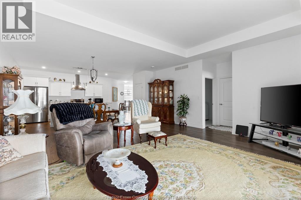 230 Mclellan Avenue, Amherstburg, Ontario  N9V 0H1 - Photo 6 - 26002819