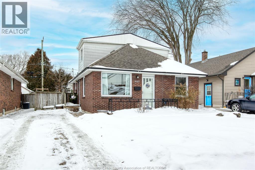 1067 ST. LOUIS, Windsor, Ontario