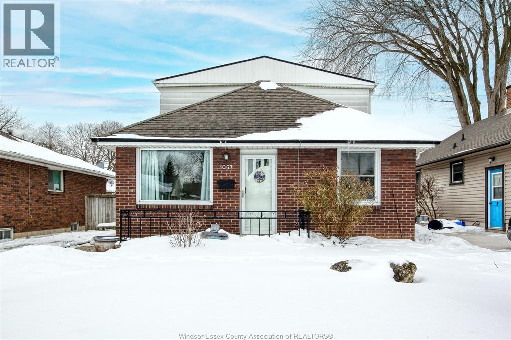 1067 St. Louis, Windsor, Ontario  N8S 2K9 - Photo 2 - 26002808