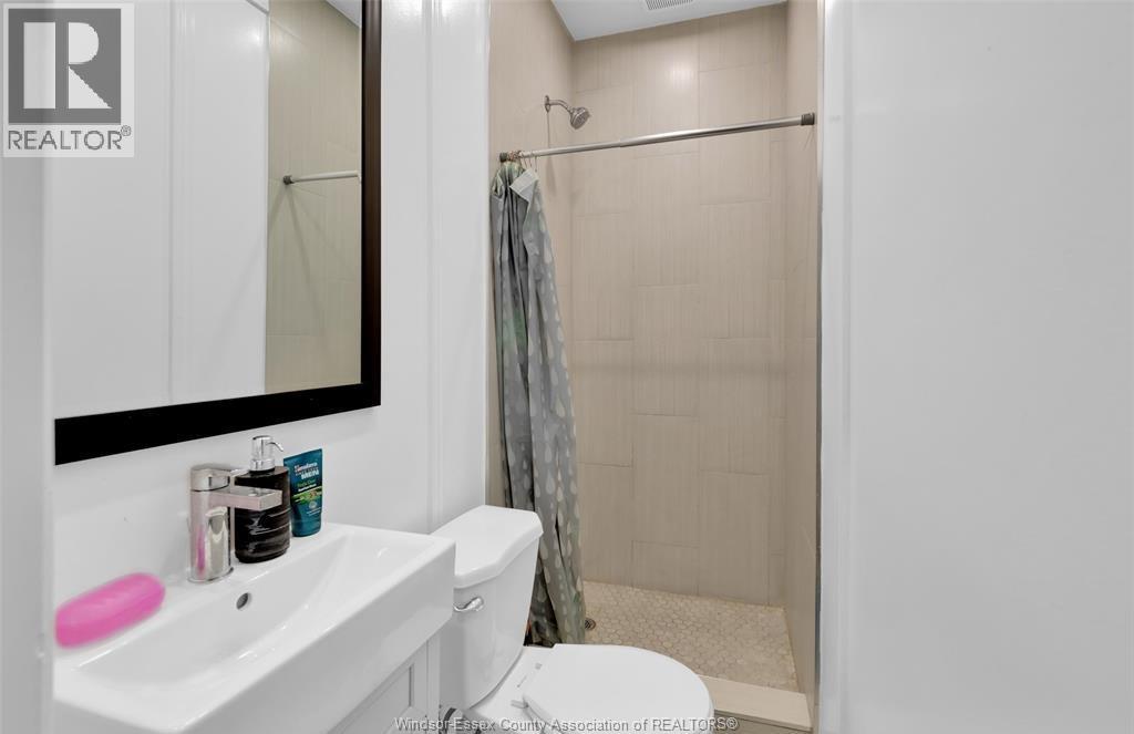 930 Church Street Unit# Upper (No Bsmt), Windsor, Ontario  N9A 4T9 - Photo 10 - 26002837