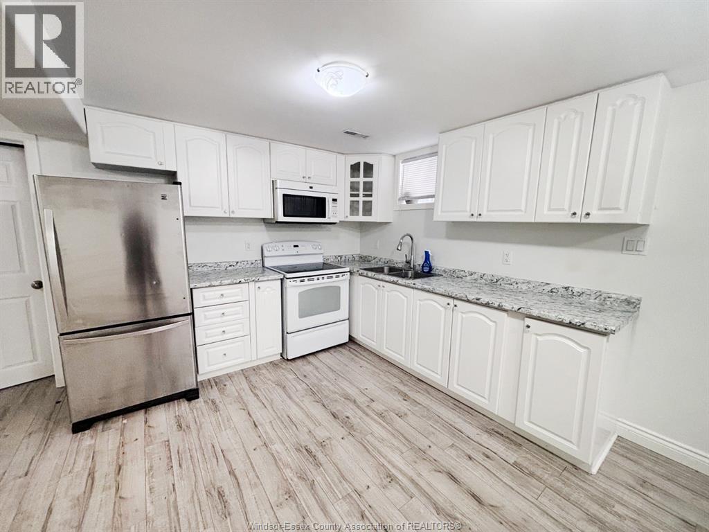 201 Hanmer Street East, Barrie, Ontario  L4M 6W7 - Photo 17 - 26002899