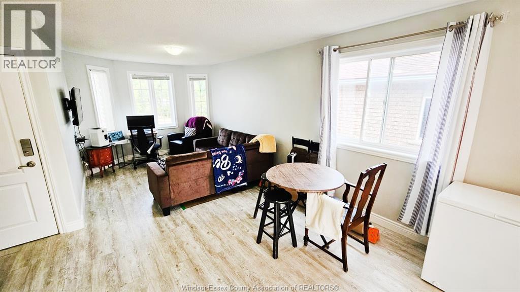 201 Hanmer Street East, Barrie, Ontario  L4M 6W7 - Photo 6 - 26002899