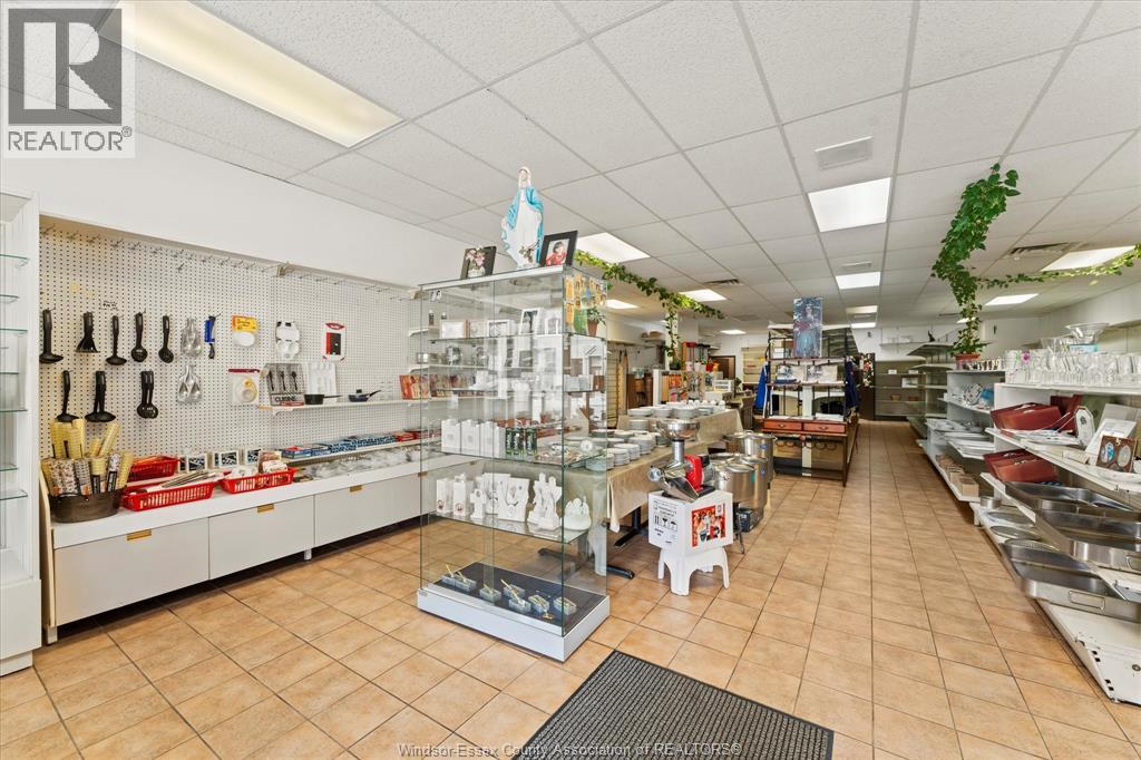 871 Erie Street East, Windsor, Ontario  N9A 3Y7 - Photo 4 - 26002914