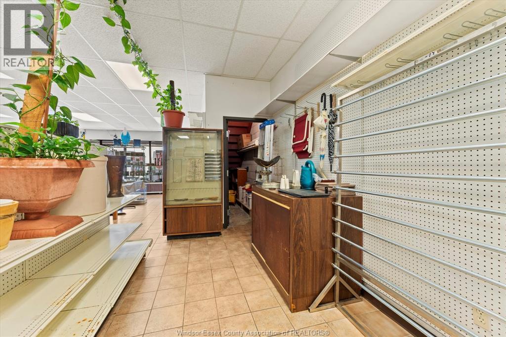 871 Erie Street East, Windsor, Ontario  N9A 3Y7 - Photo 8 - 26002914