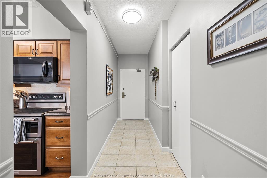 3663 Riverside Drive East Unit# 904, Windsor, Ontario  N8Y 4V3 - Photo 3 - 26002975