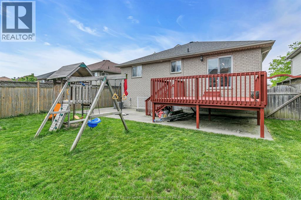4274 Canberra, Windsor, Ontario  N9G 3E7 - Photo 19 - 26002822