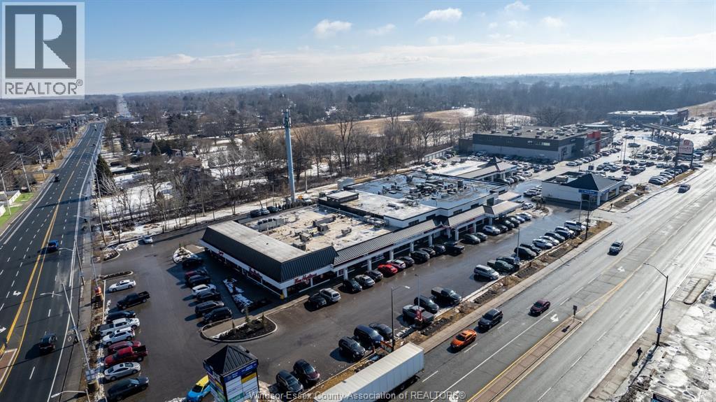 3850 DOUGALL Unit# 90, Windsor, Ontario