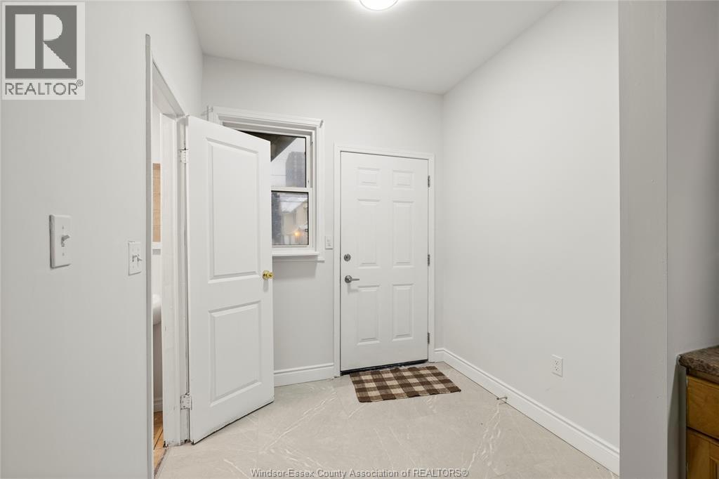 722 Dougall Unit# Main, Windsor, Ontario  N9A 4P8 - Photo 12 - 26003052