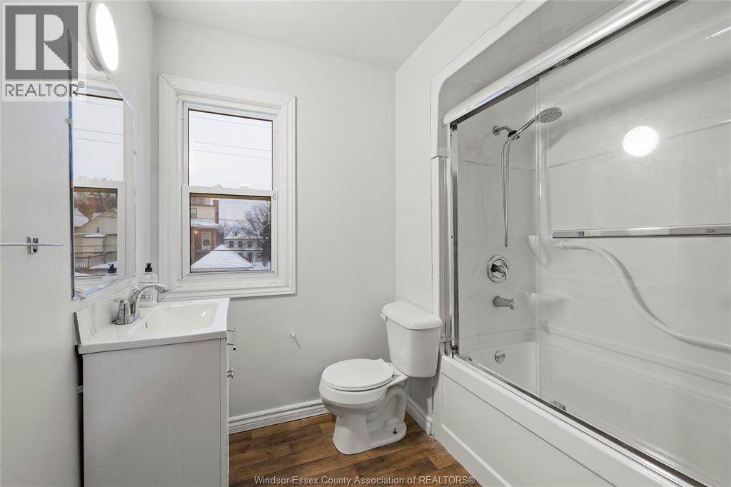 722 Dougall Unit# Upper, Windsor, Ontario  N9A 4P8 - Photo 10 - 26003065