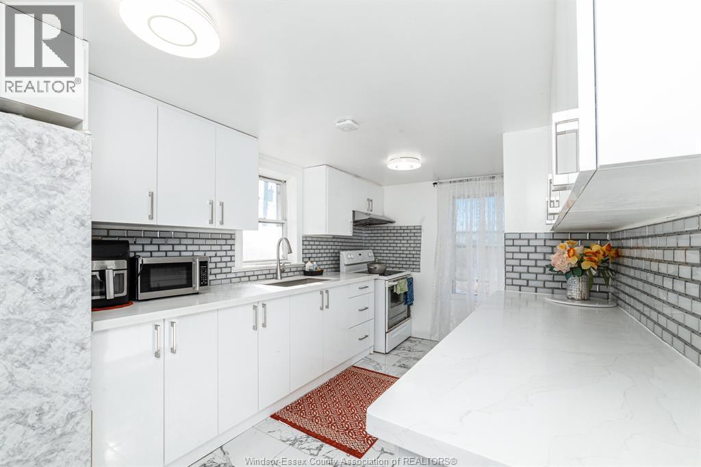 9397 Longwoods Road, Chatham, Ontario  N7L 5J1 - Photo 8 - 26003035
