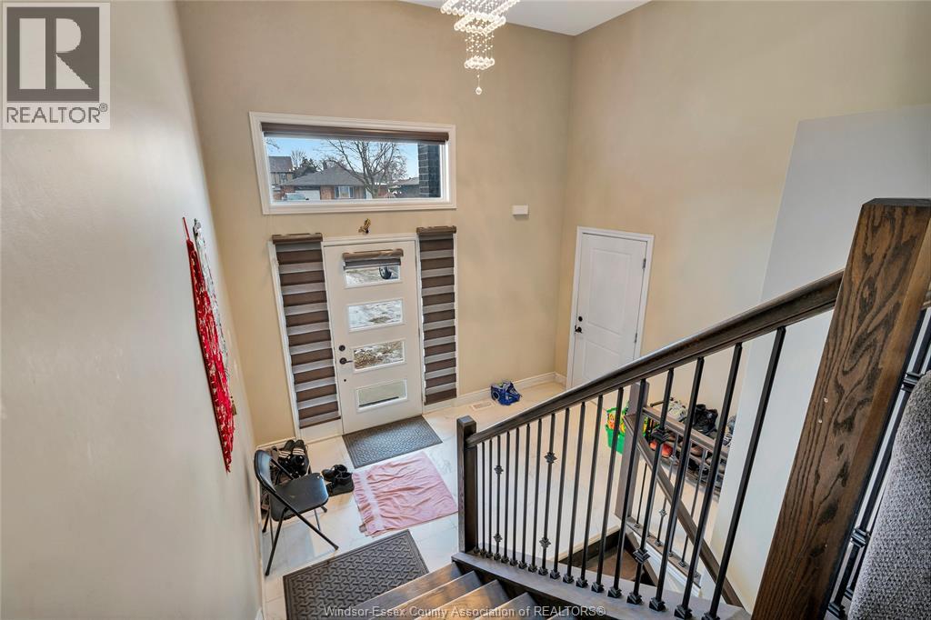 522 Lesperance Road, Tecumseh, Ontario  N8N 1W4 - Photo 3 - 26002949