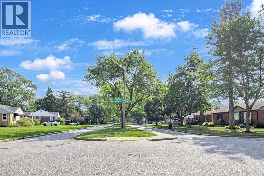 3711 Dandurand Drive, Windsor, Ontario  N9E 2G4 - Photo 29 - 26003122