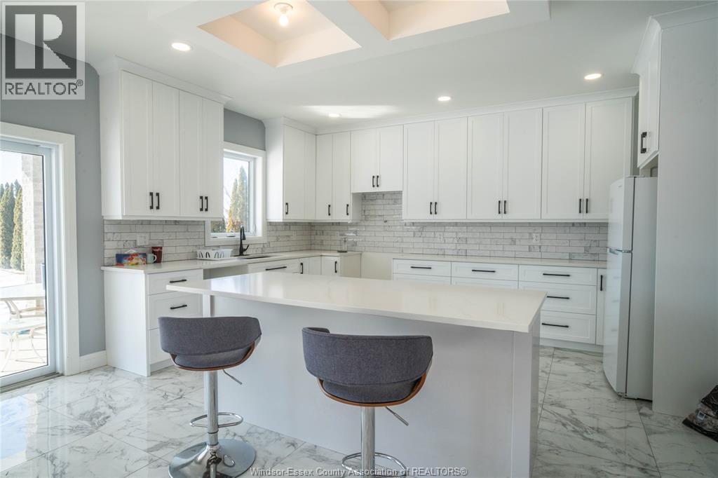 530 Mersea 3 Rd, Leamington, Ontario  N8H 3V5 - Photo 11 - 26003223