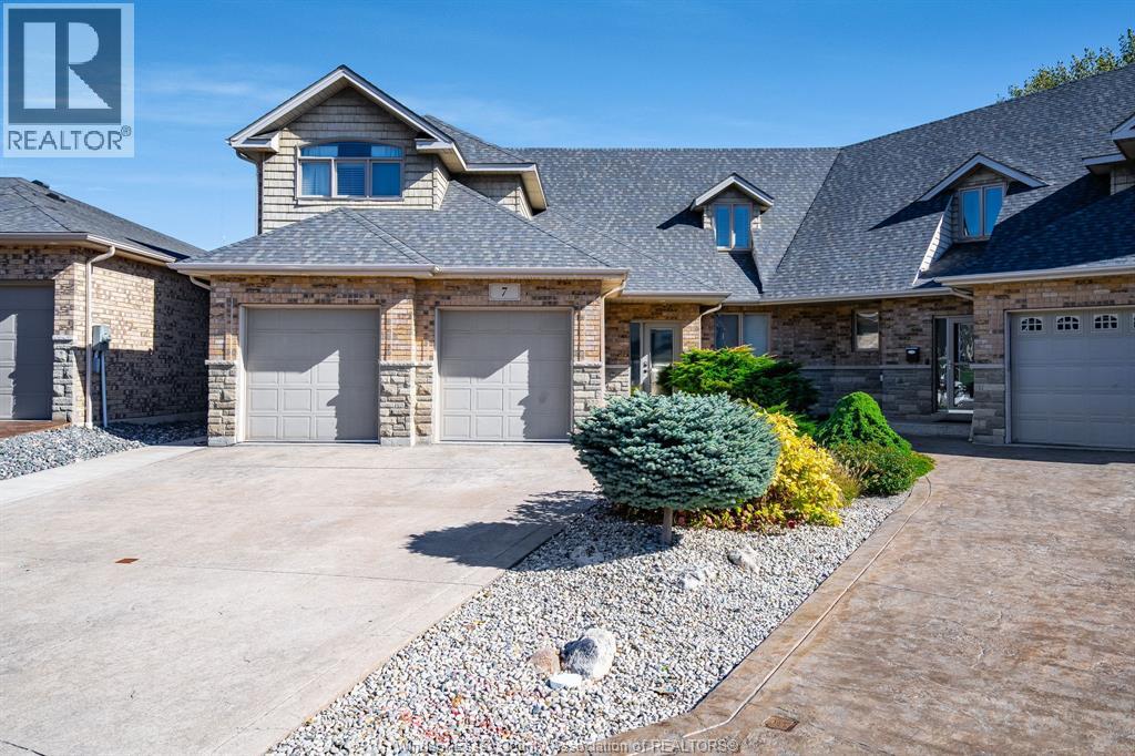 7 Mettawas LANE, Kingsville, Ontario