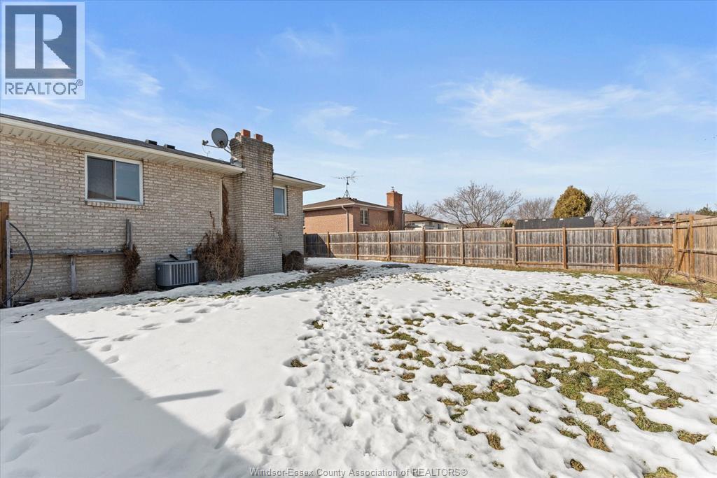 2972 Jennifer, Windsor, Ontario  N8W 5J2 - Photo 31 - 26003438